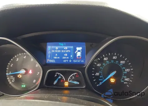 2013 Ford Focus Se z USA, uszkodzony, nr VIN 1FADP3F28DL375295